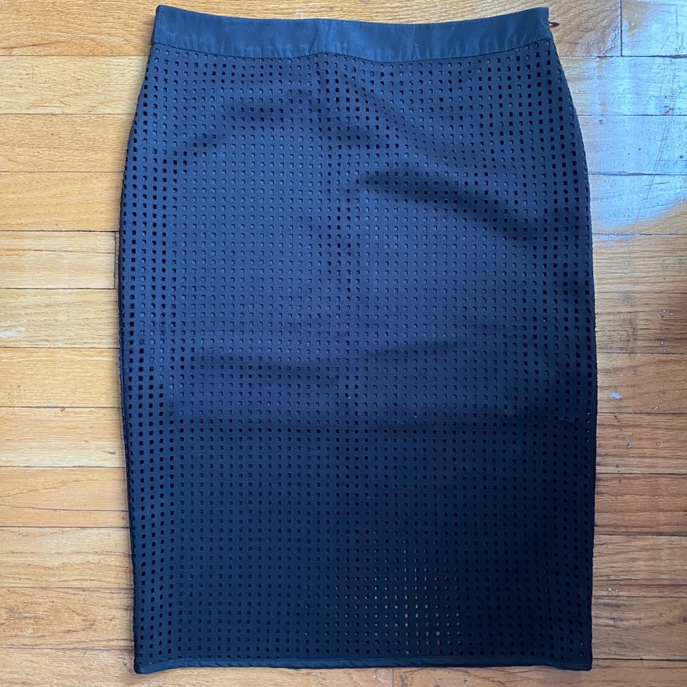 ASTR - Black Skirt Size L